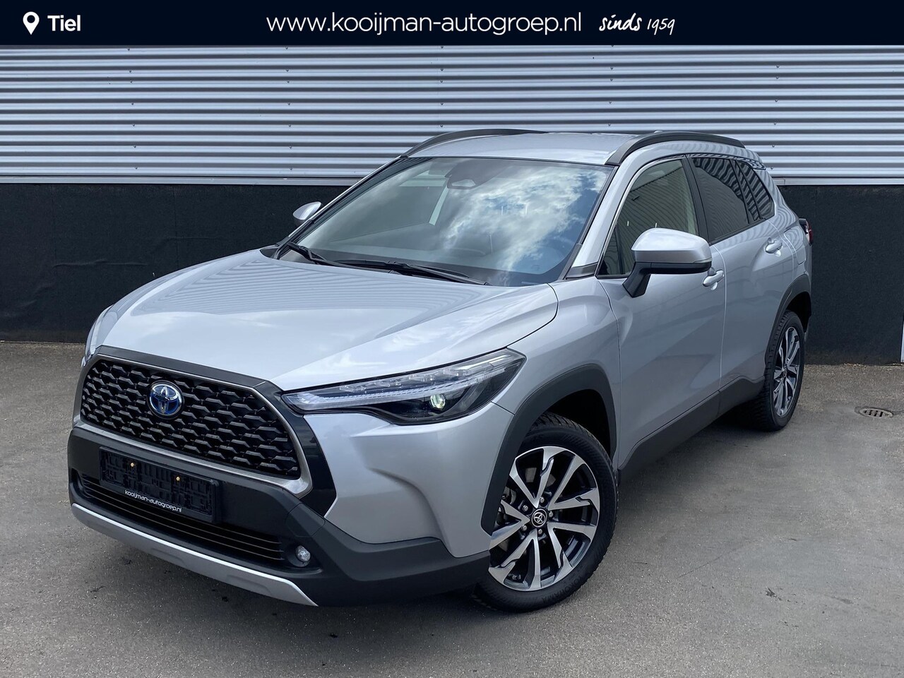 Toyota Corolla Cross - Hybrid 140 Dynamic edition Navigatie, Elektrische achterklep, LM Velgen, LMV, all-season b - AutoWereld.nl