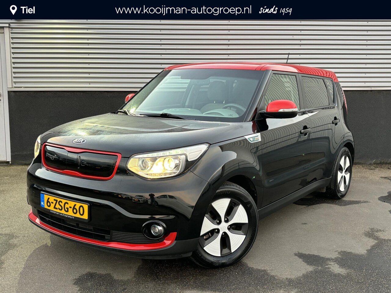 Kia e-Soul - EV ExecutiveLine 27 kWh Navigatie, Stoelverwarming, Stuurwielverwarming, Cruise control - AutoWereld.nl