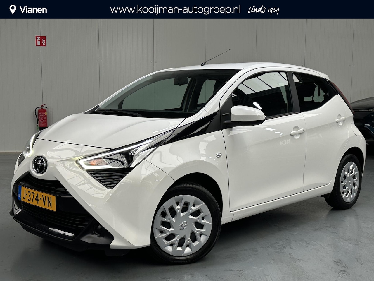 Toyota Aygo - 1.0 VVT-i x-play NL Auto, slechts 72000km, Apple Carplay Android auto, btw auto - AutoWereld.nl