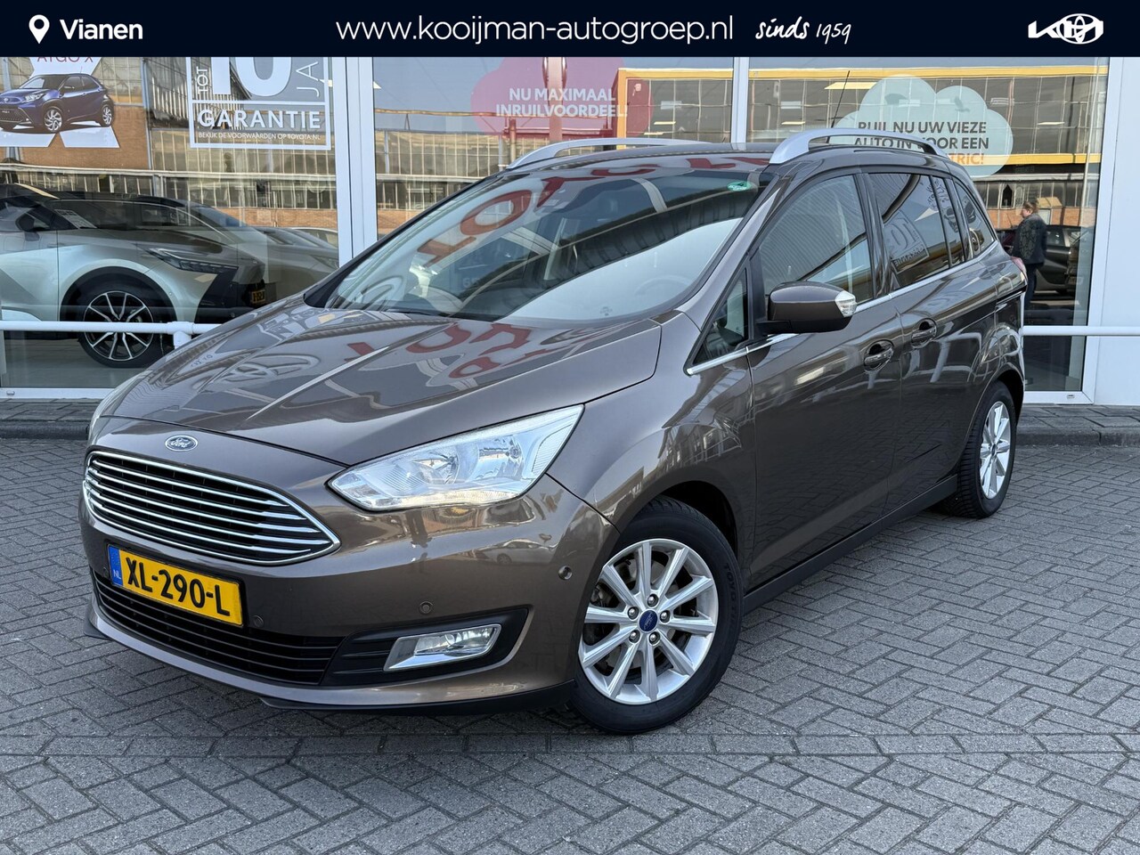 Ford Grand C-Max - 1.0 Titanium 7p. Zeer zuinige auto, met veel opties en 7 zitplaatsen! ideale gezinsauto - AutoWereld.nl