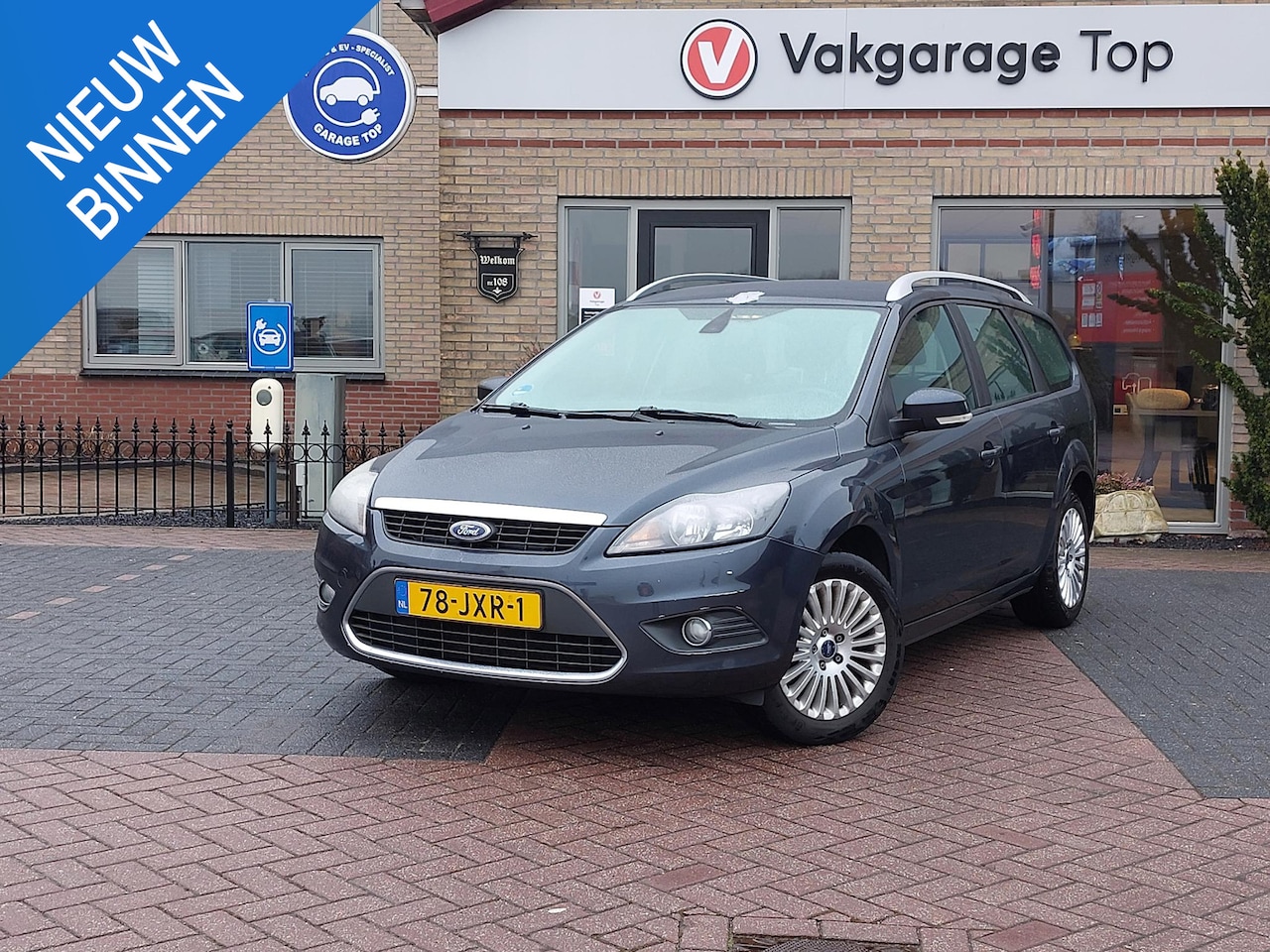 Ford Focus Wagon - 1.8 Limited | Trekhaak | Airco | Cruise | Handel / Export - AutoWereld.nl