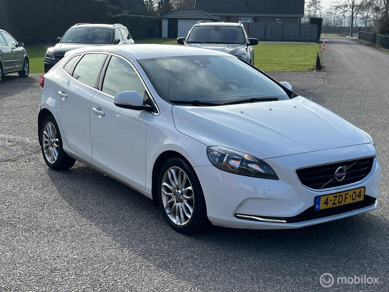 Volvo V40 - 2.0 D4 Kinetic 2.0 D4 Kinetic - AutoWereld.nl