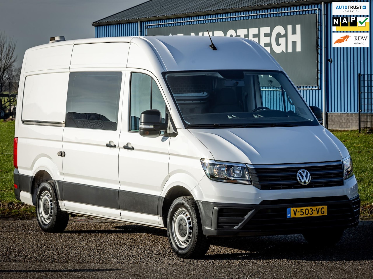 Volkswagen Crafter - 35 2.0 TDI L3H3 Trendline Trekhaak|Apple CarPlay|Cruise Control - AutoWereld.nl