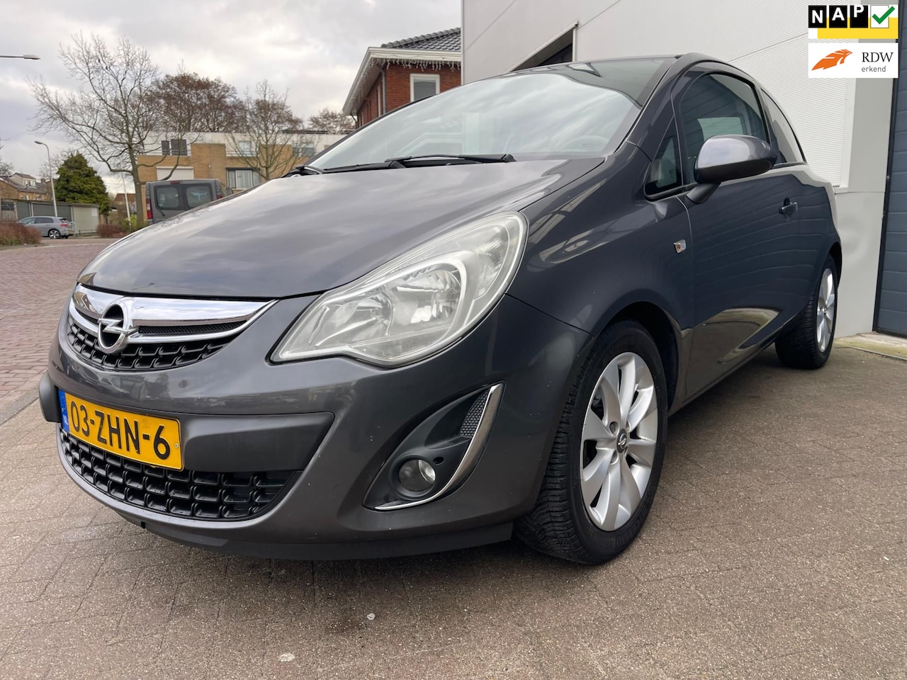 Opel Corsa - 1.2 EcoFlex Anniversay Edition LPG/Dealer-onderhouden/Airco/Aux/Mooie auto - AutoWereld.nl