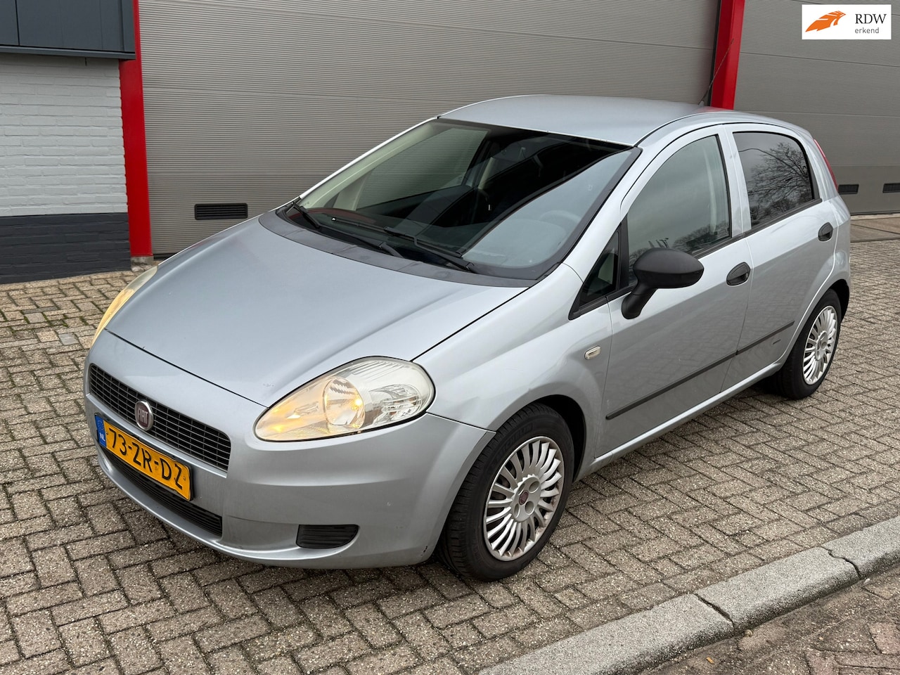 Fiat Grande Punto - 1.2 Active 1.2 Active | nieuwe apk - AutoWereld.nl
