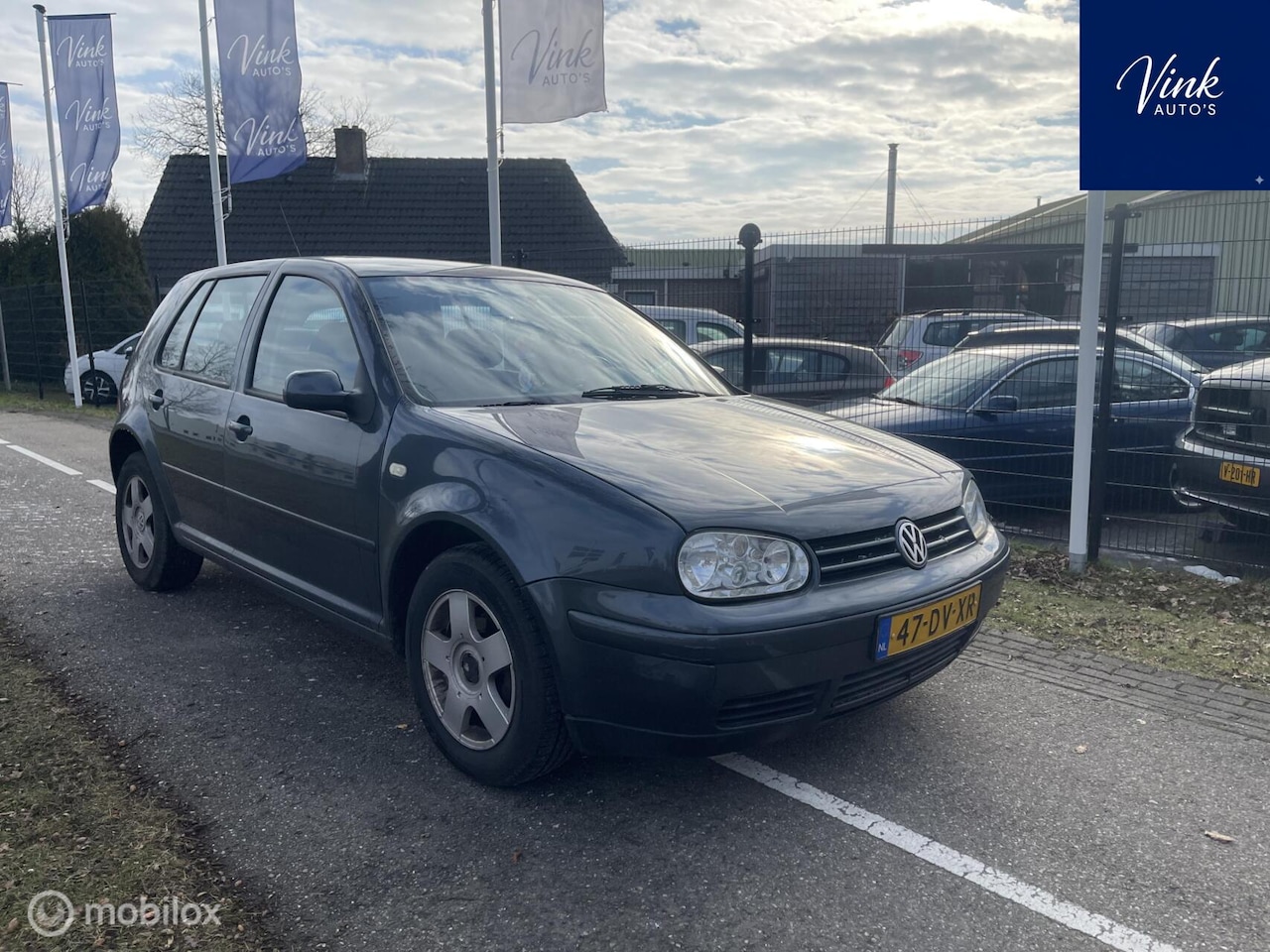Volkswagen Golf - 1.6 Comfortline | Airco | 5 Deurs | LM Velgen | Trekhaak - AutoWereld.nl