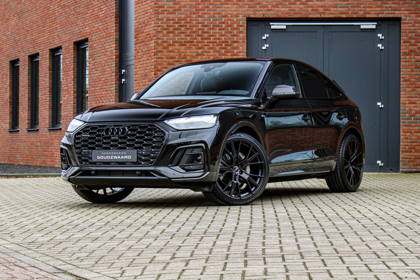 Audi Q5 Sportback - 50 TFSI e S edition Competition | Luchtvering | Carbon | HUD | Memory | Top view - AutoWereld.nl