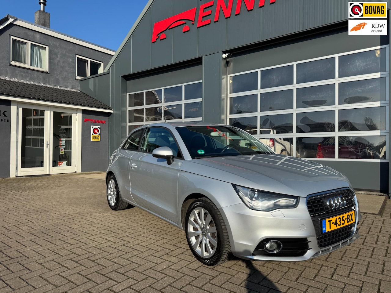 Audi A1 - 1.4 TFSI Attraction Sport / Xenon Led / Clima / Stoelverw. / Volledige Historie aanwezig . - AutoWereld.nl