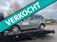 Volkswagen Touran - 2.0 TDI Highline KOPPELING DEFECT, MOTOR OKÉ