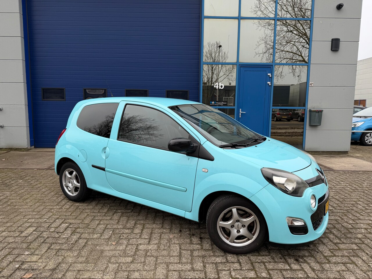 RENAULT TWINGO