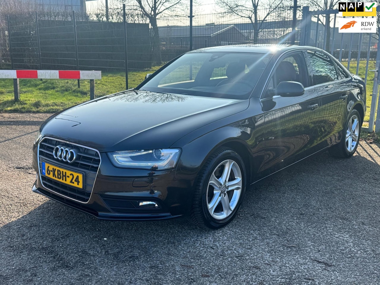 Audi A4 Limousine - 1.8 TFSI Business Edition LED Adaptive Cruise NAP - AutoWereld.nl