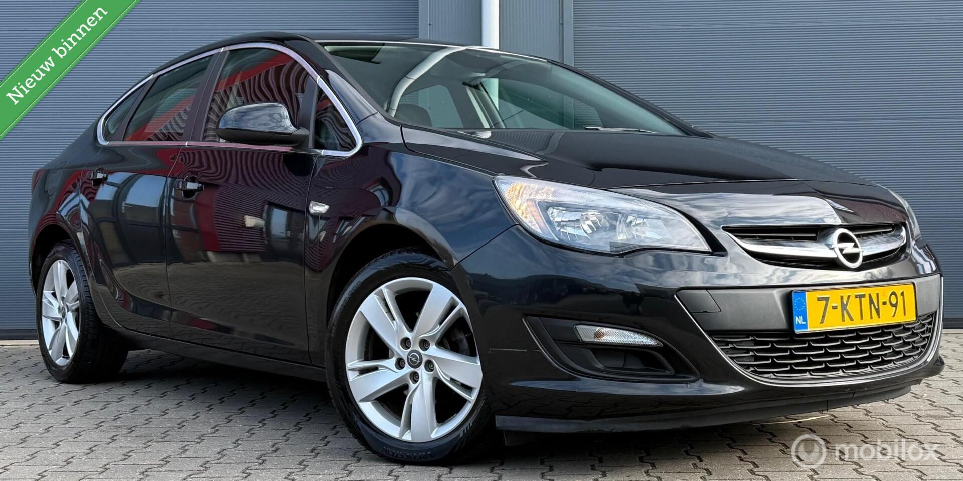 Opel Astra - 1.4 Turbo Berlin Clima/Cruise/PDC/Elekt pakket - AutoWereld.nl