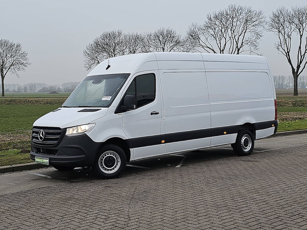 Mercedes-Benz Sprinter - 315 1.9 CDI L3H2 Automaat Mbux Airco Adaptieve Cruise Camera Trekhaak Euro6 150 PK! - AutoWereld.nl