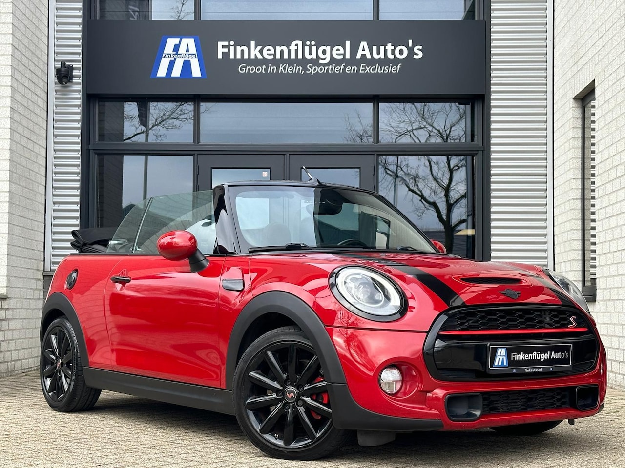 MINI Cabrio - 2.0 Cooper S Chili F1 192 pk |Union Jack |Navi |Led | - AutoWereld.nl