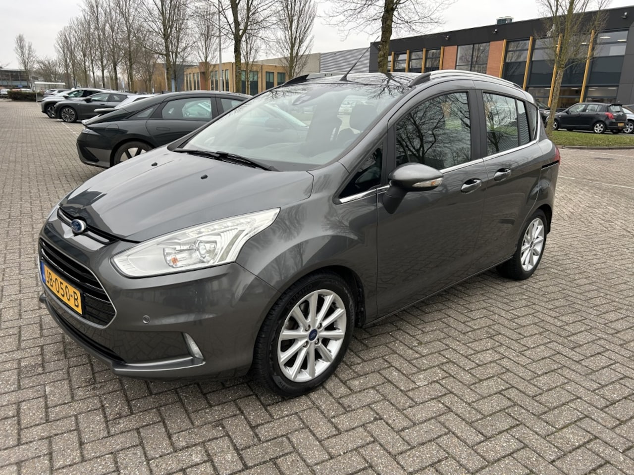 Ford B-Max - 1.0 EcoB. Titanium - AutoWereld.nl