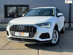 Audi Q3 - 45 TFSI e S edition / LED / TREKHAAK / NAVI / luxe stoelen enz