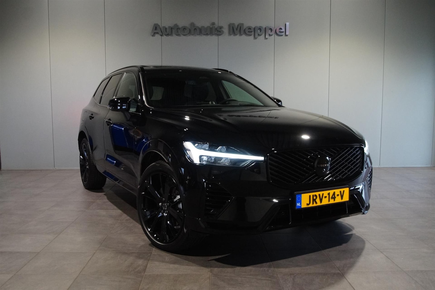 Volvo XC60 - T6-AWD Black-Ultra|Pano|HUD|360Camera|H&K|Facelift - AutoWereld.nl