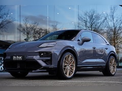 Porsche Macan - Turbo 100 kWh / Passenger Display / Panoramadak / 2 D.Km