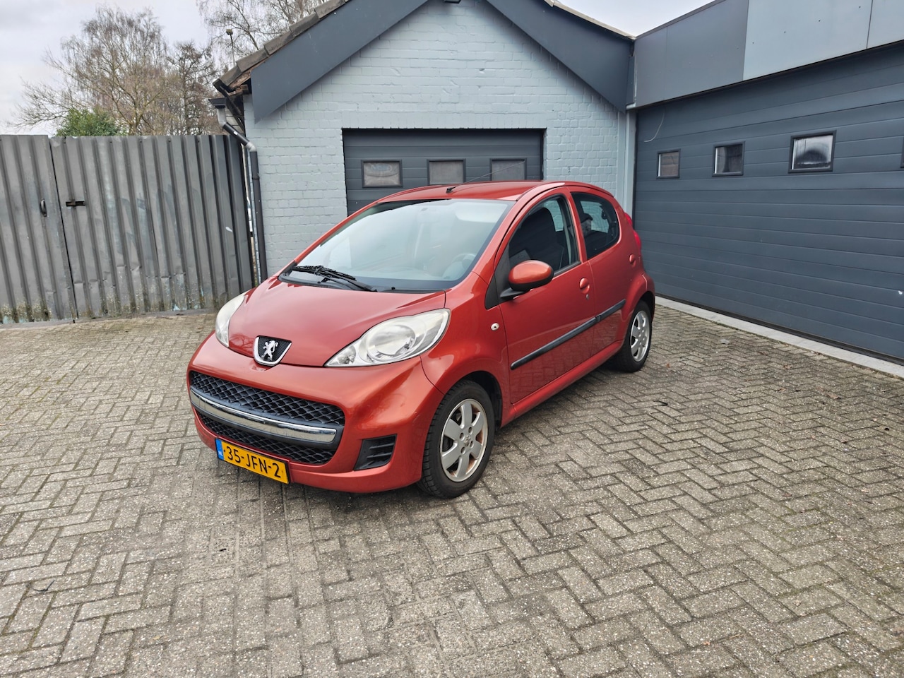 Peugeot 107 - 1.0-12V Sublime 1.0-12V Sublime,Airco Elektrische ramen,Lichtmetalen velgen - AutoWereld.nl