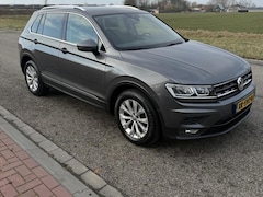Volkswagen Tiguan - 1.4 TSI ACT Comfortline Business