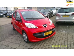 Peugeot 107 - 1.0-12V XS st bekr elek pak 5drs nap apk