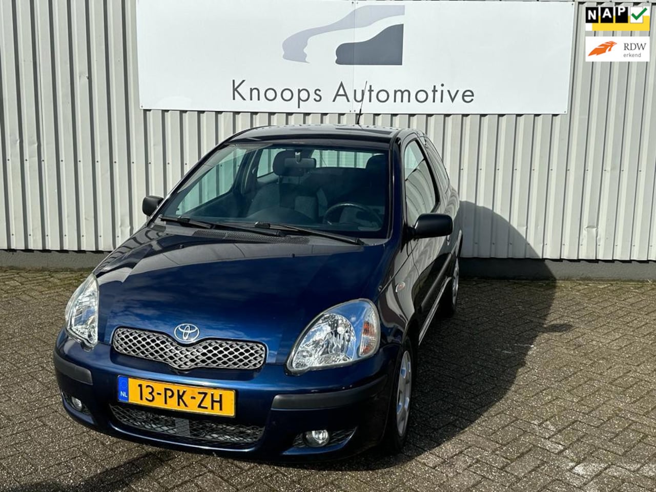 Toyota Yaris - 1.3 VVT-i Idols Cruise Controle, Airco - AutoWereld.nl