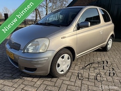 Toyota Yaris - 1.3 VVT-i Sol AUTOMAAT LAGE KILOMETERSTAND