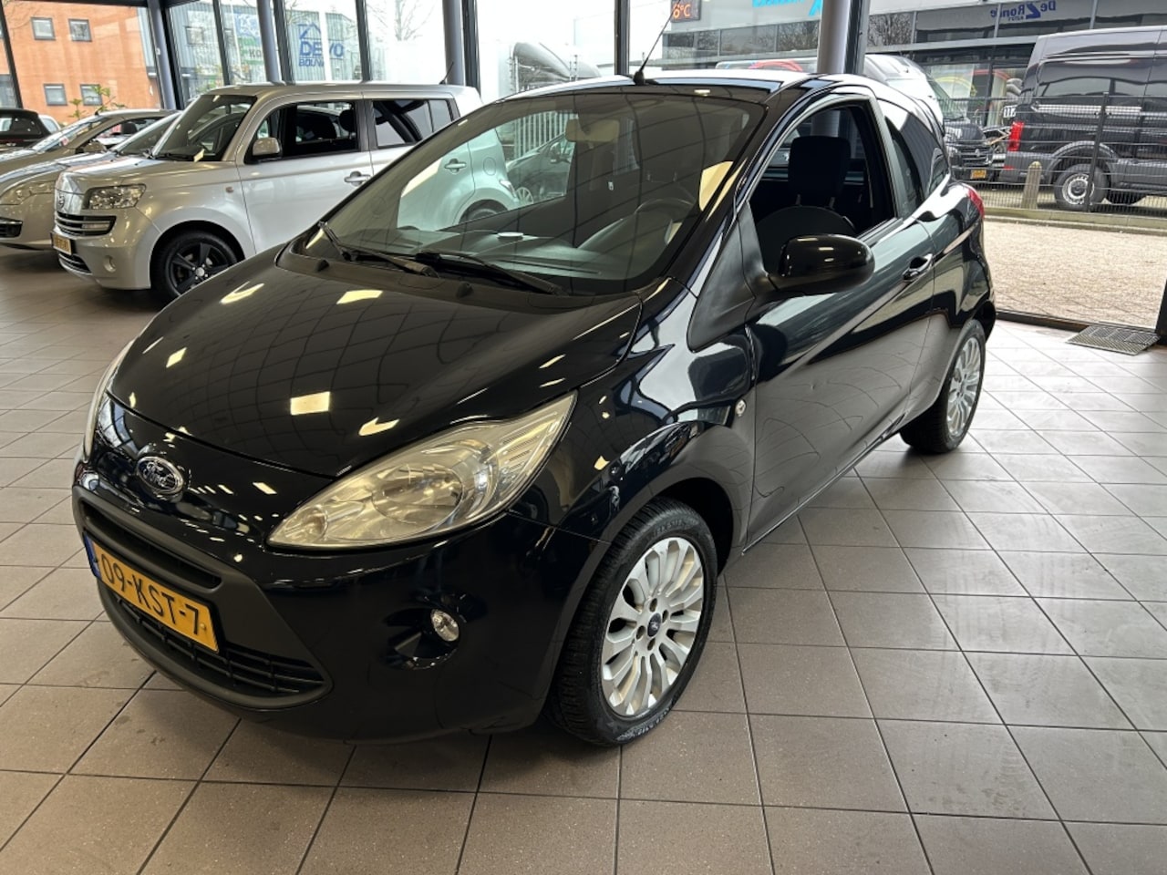 Ford Ka - 1.2 Titanium AIRCO BJ 2010 !!! - AutoWereld.nl