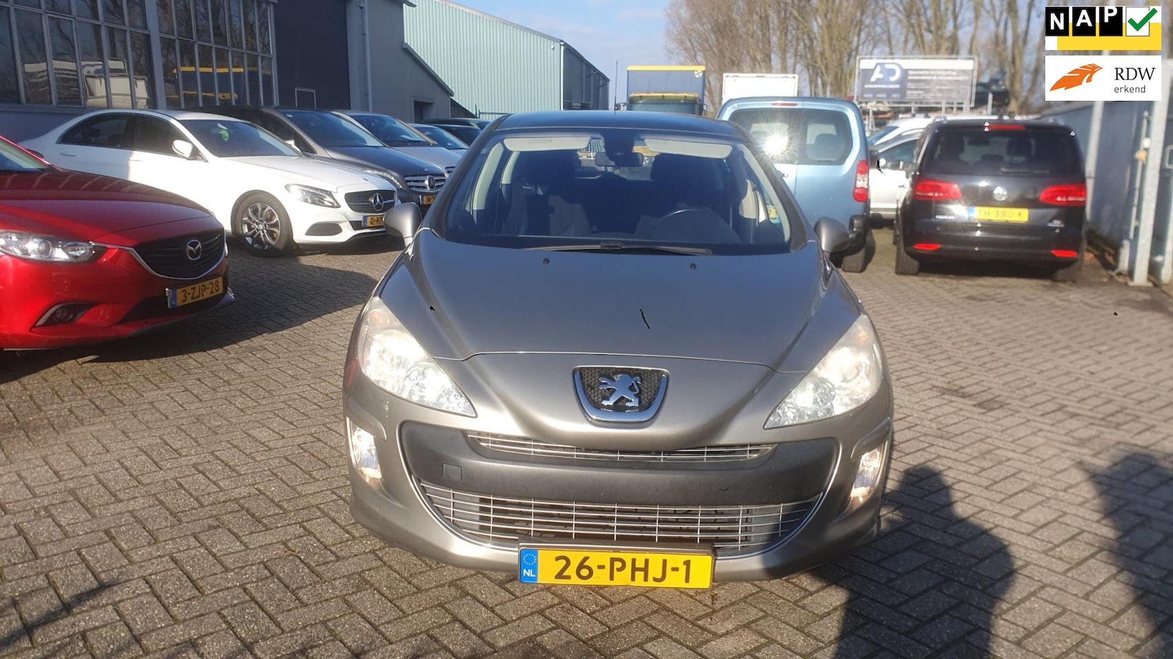Peugeot 308 - 1.6 VTi XS *PANO*AIRCO*NAVI*APK-02-27 - AutoWereld.nl