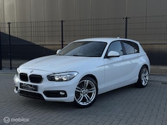 BMW 1-serie - 116i Executive M-SPORT|LED|STOELVERW|PDC|CARPLAY