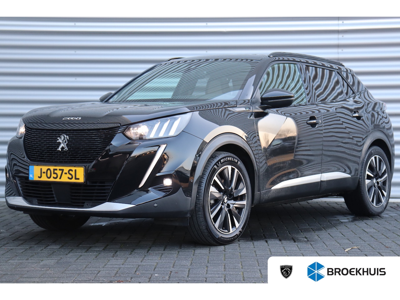 Peugeot e-2008 - 50KWH 136PK GT PACK AUTOMAAT / NAVI / LEDER / CLIMA / PDC / 18" LMV / CAMERA / ALCANTARA / - AutoWereld.nl