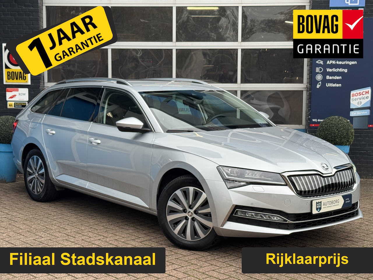 Skoda Superb Combi - 1.4 TSI iV Business Edition Plus GRATIS Afleverpakket! | Uitklapbare Trekhaak | Elektrisch - AutoWereld.nl