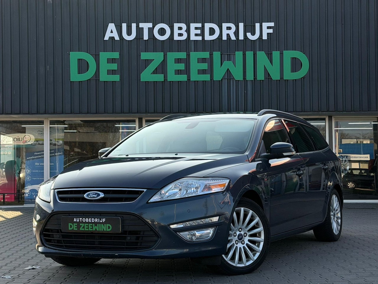 Ford Mondeo Wagon - 1.6 TDCi ECOnetic Lease Platinum 1.6 TDCi ECOnetic Lease Platinum - AutoWereld.nl