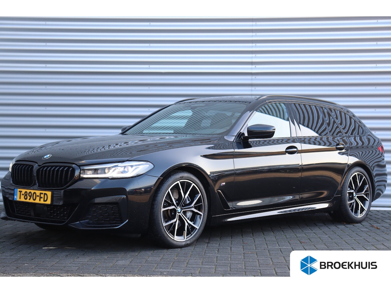 BMW 5-serie Touring - 530D 286PK HIGH EXECUTIVE M-SPORT / NAVI / LEDER / FULL-LED / CLIMA / PDC / 19" LMV / CAME - AutoWereld.nl