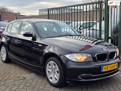 BMW 1-serie - 118d Executive 1e eigenaar volledig onderhoud aanwezig airco elektrische ramen cv op afs