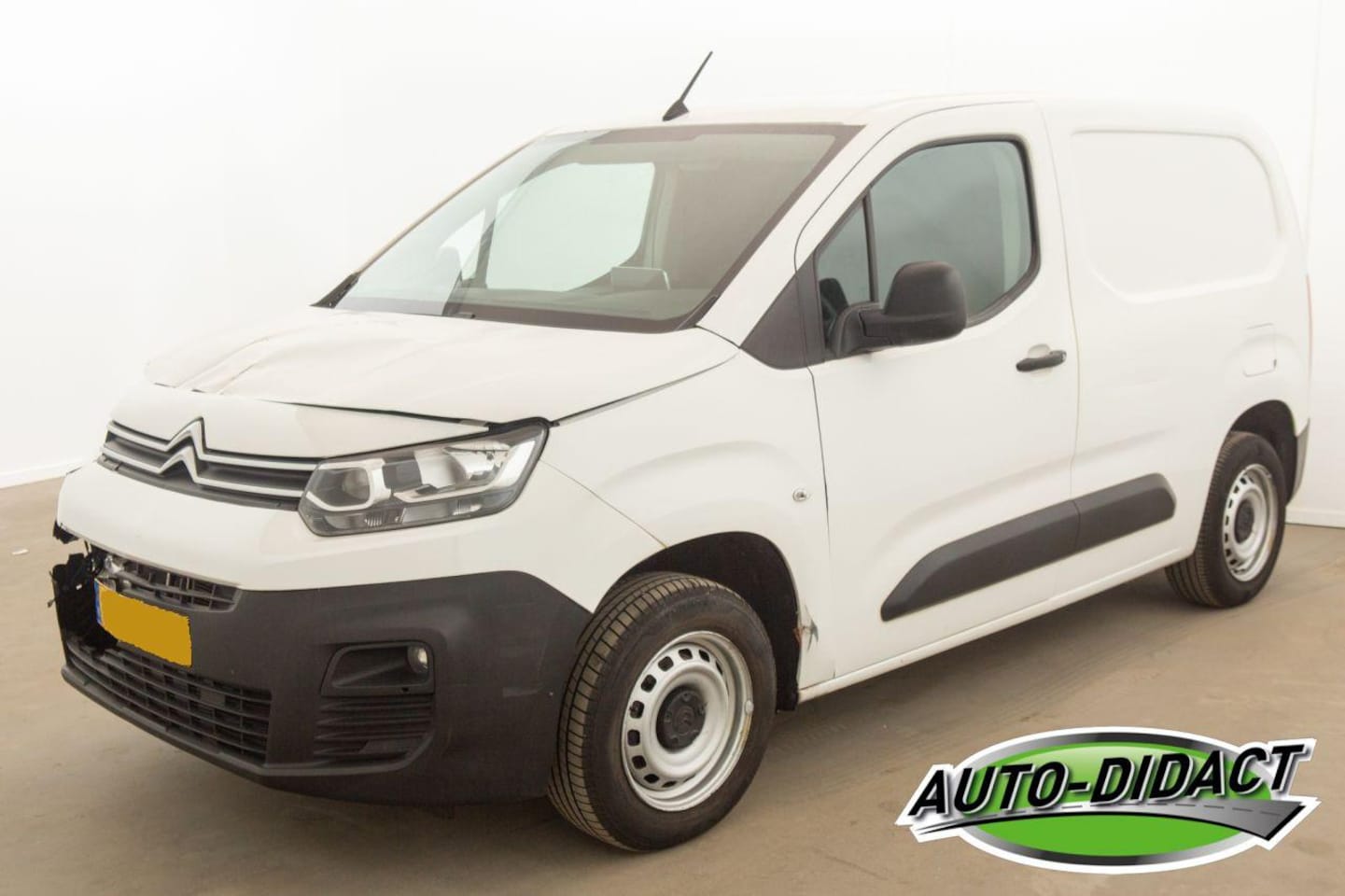 Citroën Berlingo - 1.5 BlueHDI Airco Club - AutoWereld.nl