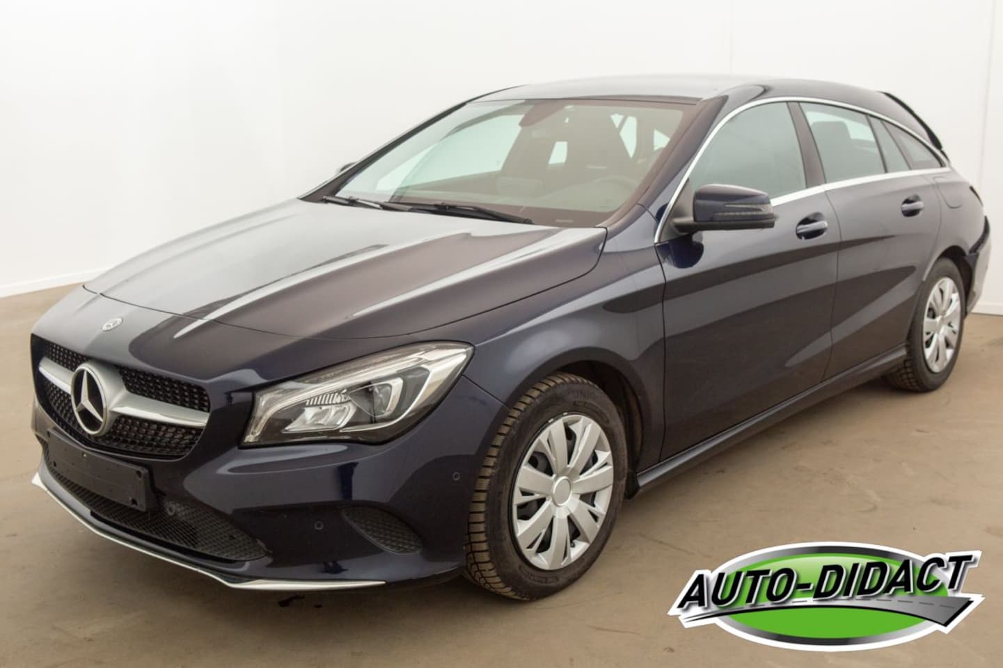 Mercedes-Benz CLA-Klasse - CLA 180 Automaat Airco Navi 120.477 km - AutoWereld.nl