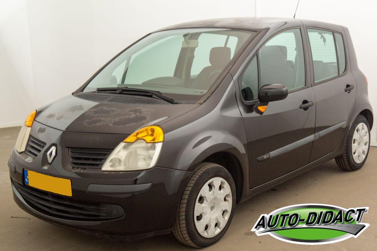 Renault Modus - 1.2 -16V Airco - AutoWereld.nl