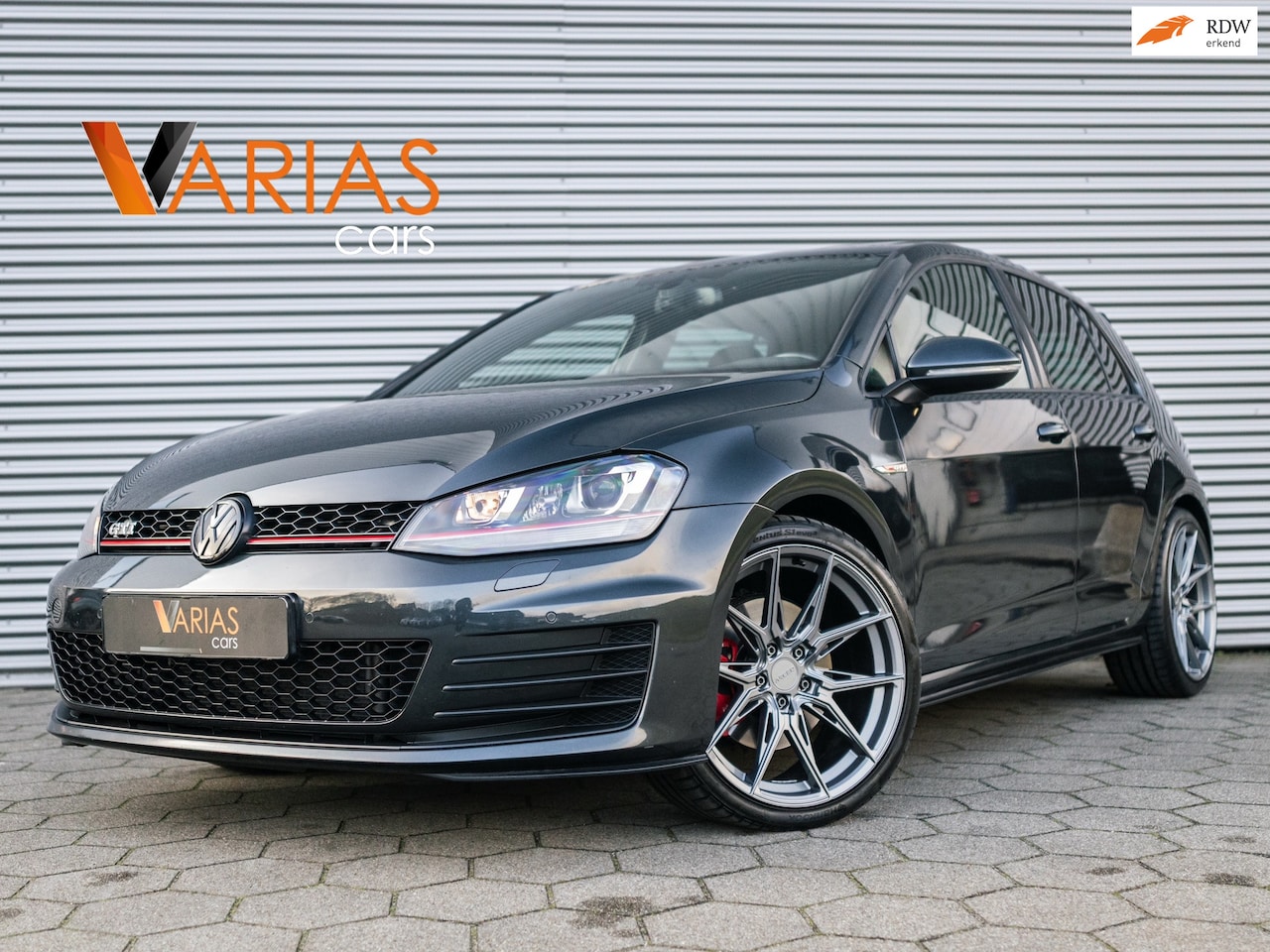 Volkswagen Golf - 2.0 TSI GTI Pano Navi Cruise Stoelverwarming - AutoWereld.nl