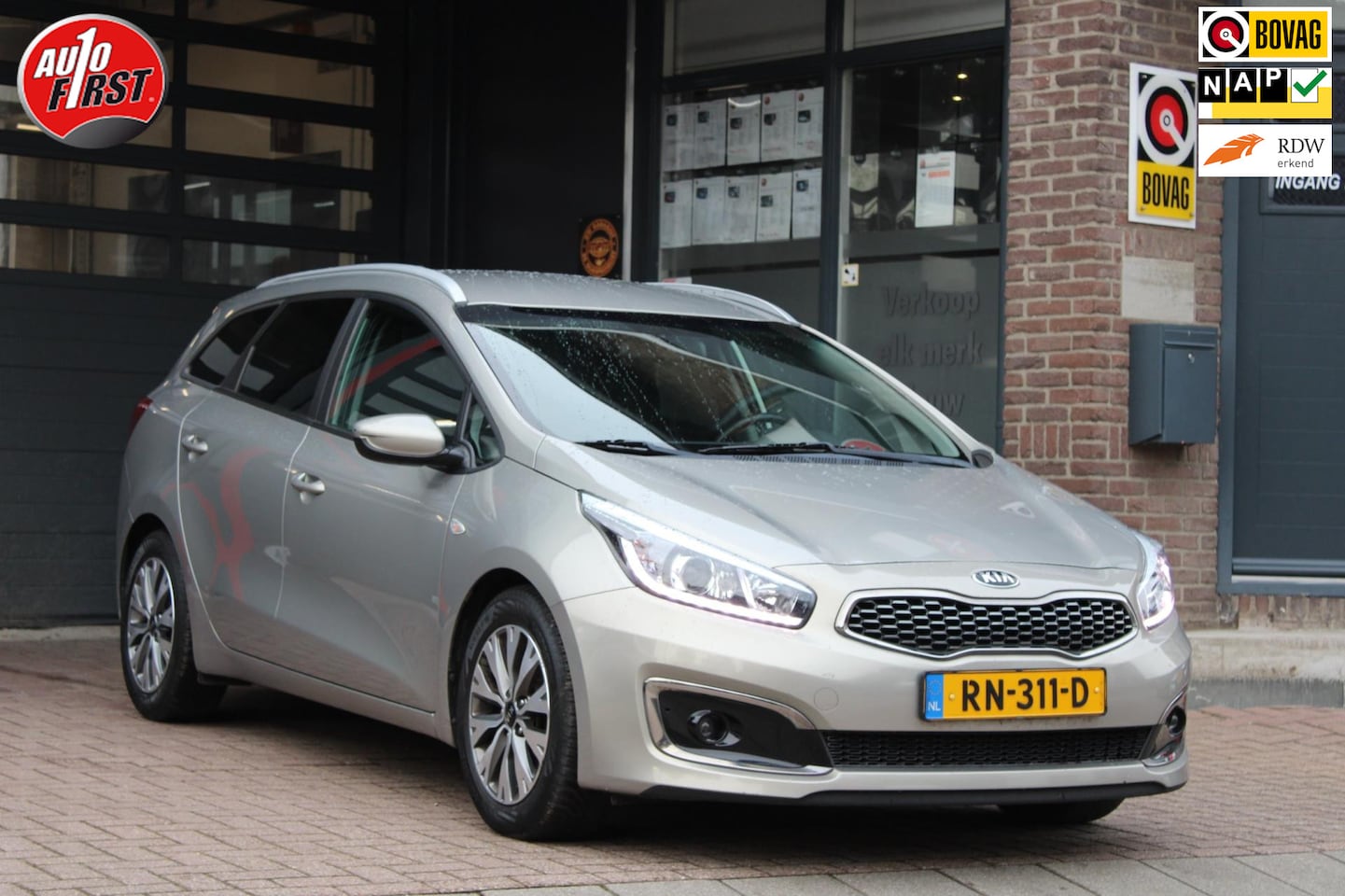 Kia Cee'd Sportswagon - 1.0 T-GDi ComfortPlusLine Navigator // Carplay // Camera // PDC - AutoWereld.nl