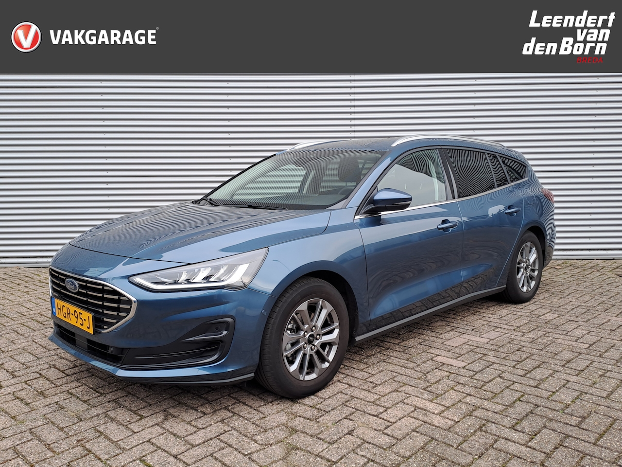 Ford Focus Wagon - 1.0 EcoBoost Hybrid Titanium | Apple Carplay/Android Auto | trekhaak | Automaat | Camera | - AutoWereld.nl