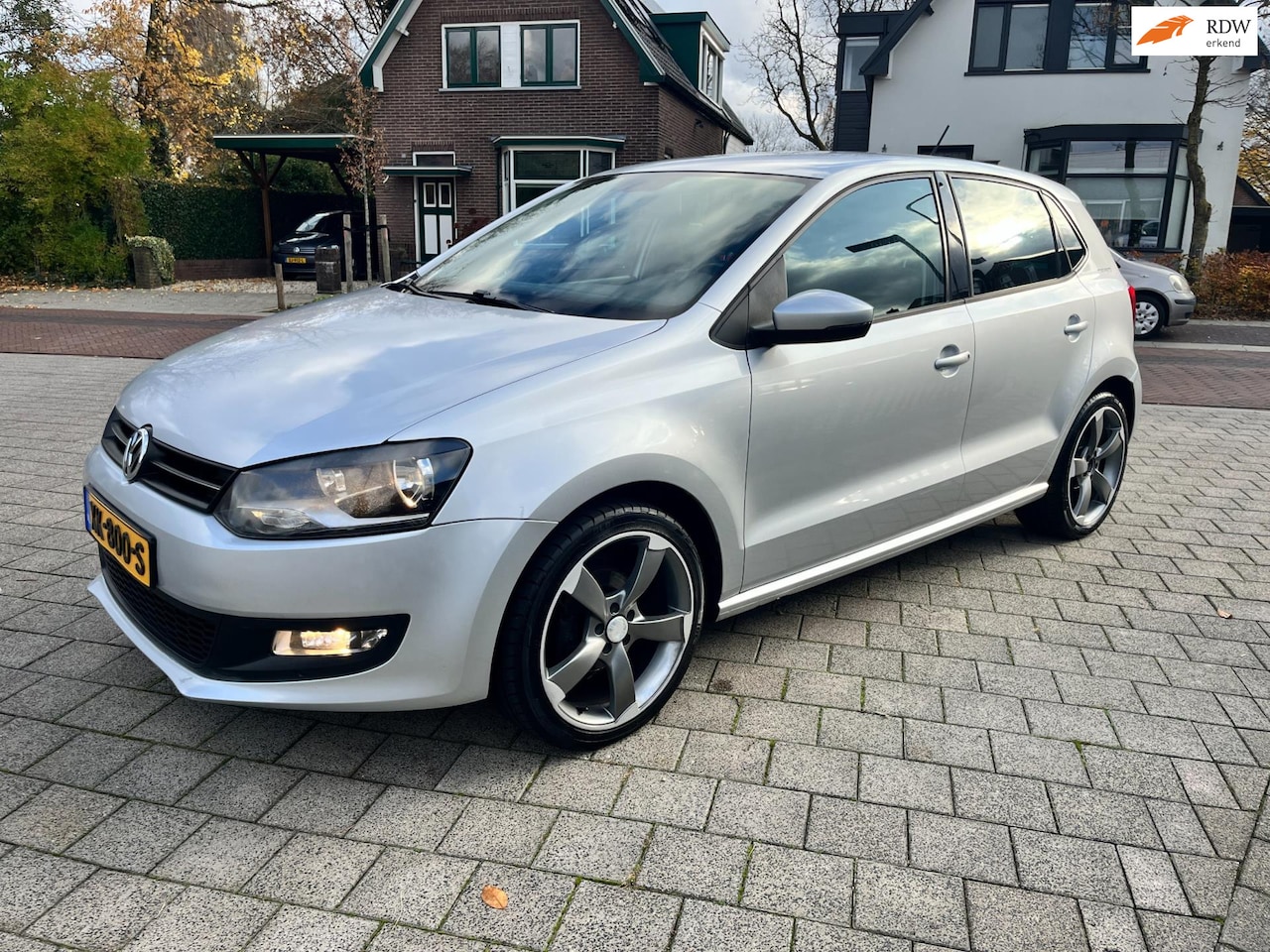 Volkswagen Polo - 1.2 Highline Ecc Navi Isofix Trekhaak 5 Drs LM - AutoWereld.nl