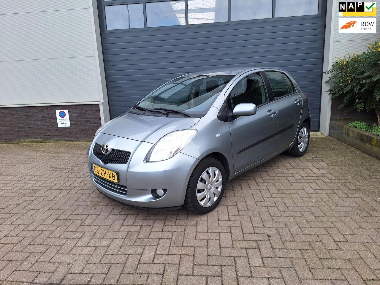 Toyota Yaris - | 1.3 VVTi Sol | Zeer lage kilometerstand | Airco | 1e eigenaar | - AutoWereld.nl