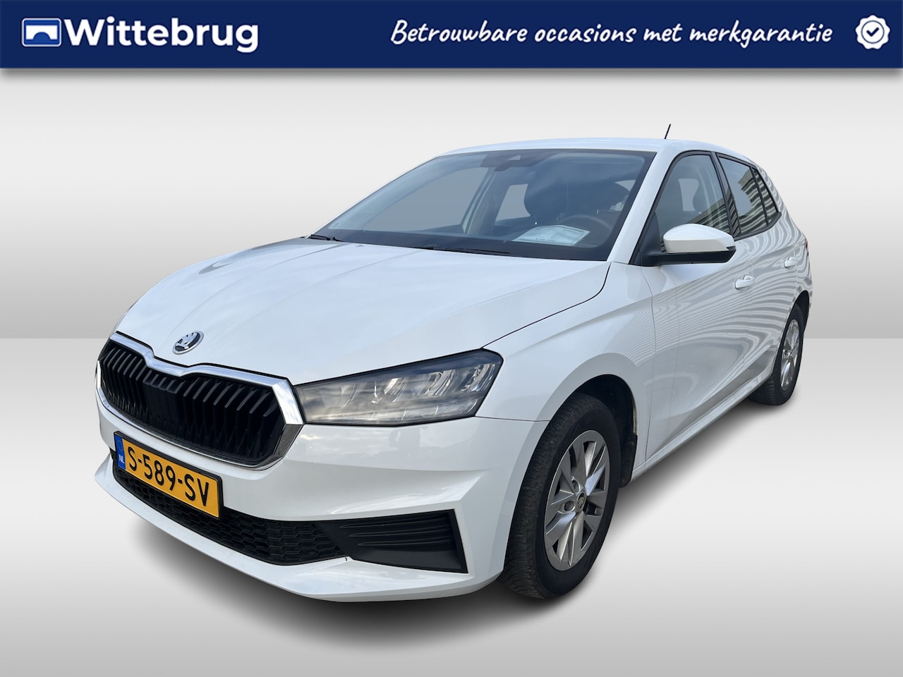 Skoda Fabia - 1.0 TSI Ambition Navigatie / Lichtmetalen velgen / Airco / - AutoWereld.nl