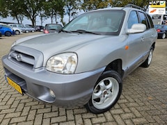 Hyundai Santa Fe - 2.0i-16V Motion 2005. Airco/Lichtmetaal/Trekhaak etc.. APK 10-2026