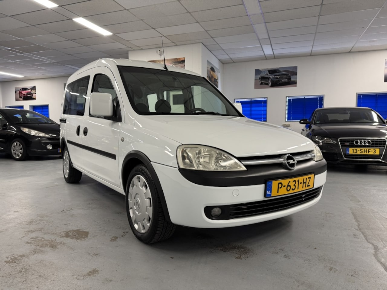 Opel Tour - 1.4-16V Enjoy Airco - AutoWereld.nl