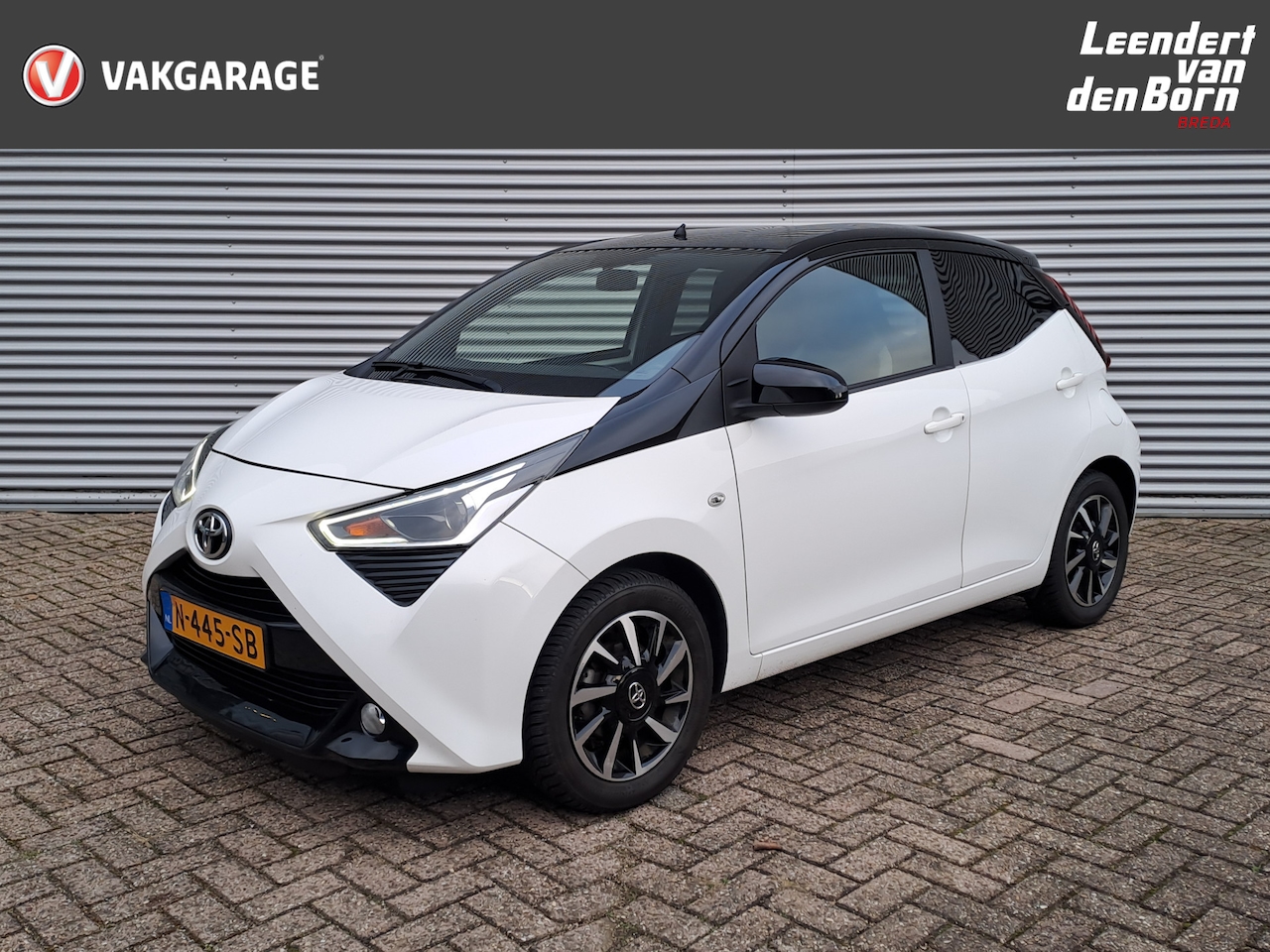 Toyota Aygo - 1.0 VVT-i x-cite ultimate | Apple Carplay/Android Auto | Camera | ECC | Bluetooth - AutoWereld.nl