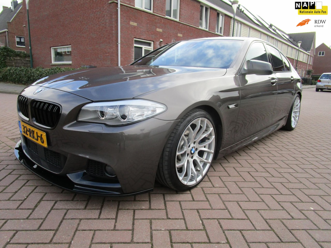 BMW 5-serie - 523i high Executive M sport 19 inc leer , 6cill - AutoWereld.nl