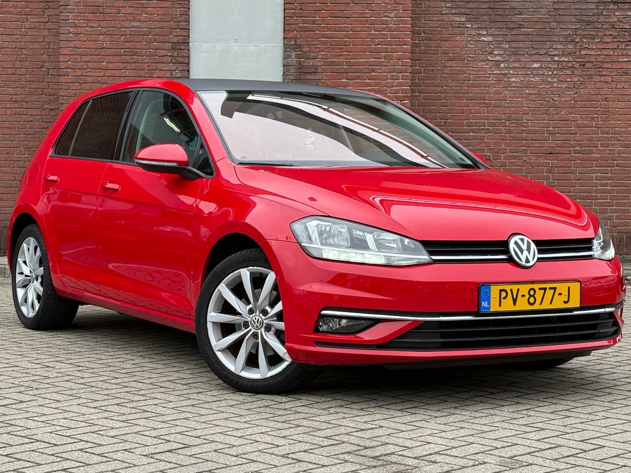 Volkswagen Golf - 2.0 TDI Highline|AUTOMAAT|VIRTUAL|ALCANTRA|1EIG|NAP| - AutoWereld.nl