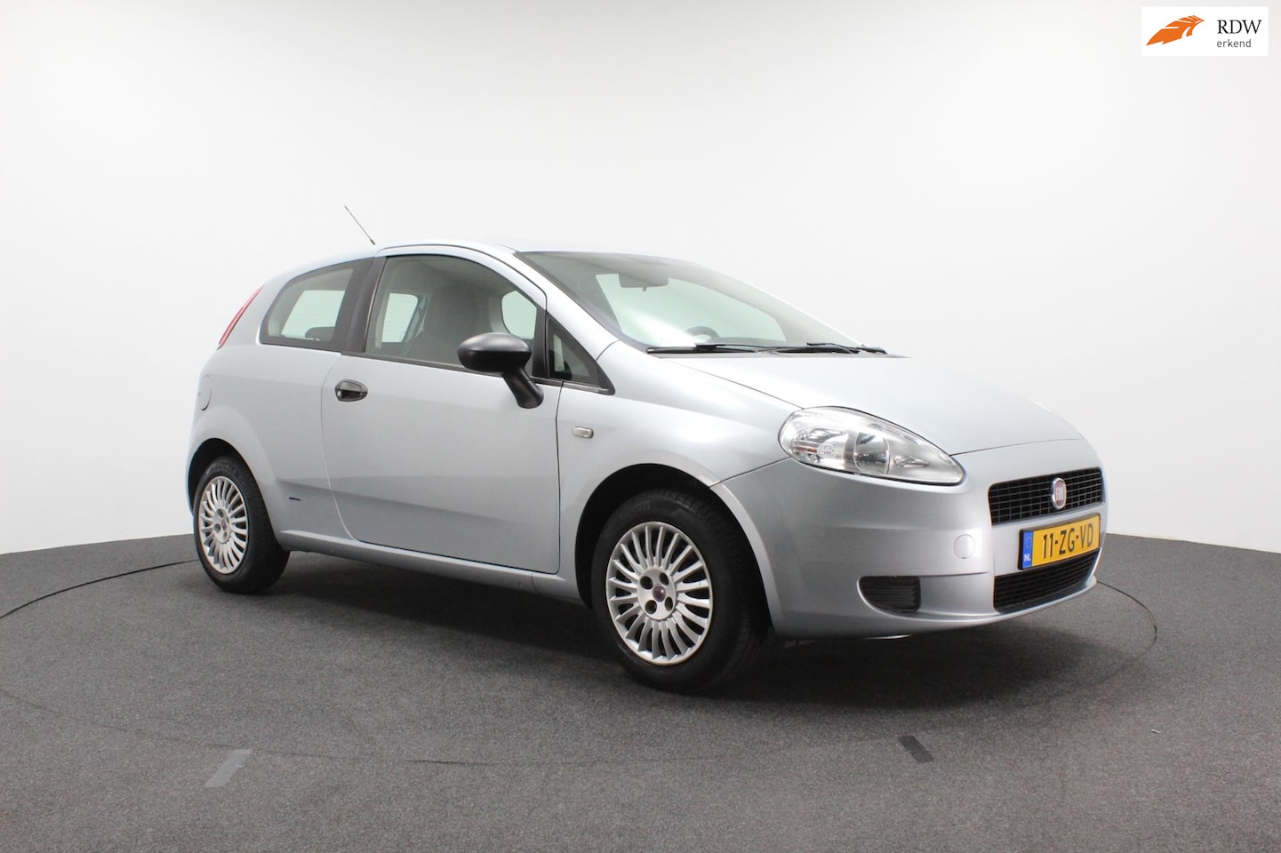 Fiat Grande Punto - 1.2 Active | Airco | Elektrische ramen | Centrale vergrendeling | APK 02-2027 - AutoWereld.nl